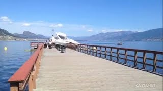 Boat crashes into Penticton Pier