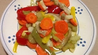 Giardiniera verdure crude sott'olio, Monopoli (Puglia) Italia