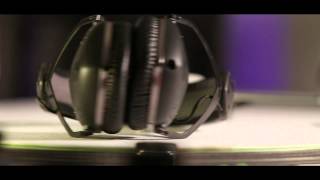 SALAS HEADPHONES & V MODA