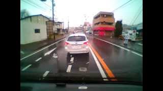 サンキュー事故で逃走