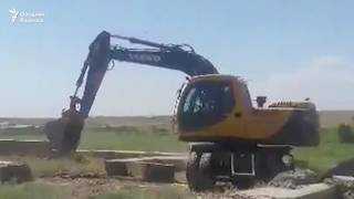 Каримов берган томорқага қурилган уйларни Иштихон ҳокими уч кунда бузмоқчи