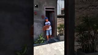 Kepergok ... ngintip istri orang sedang mandi...