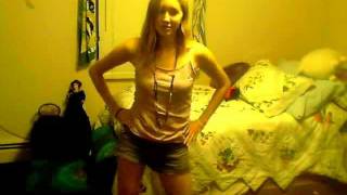 blonde girl dancing hip-hop!