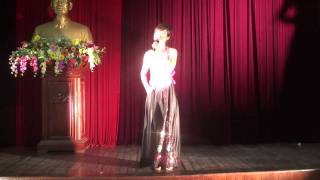 Nang co con xuan