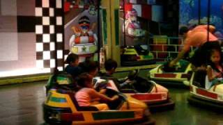 Ygo sa Bump Car