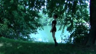 Leo Abrahams - Winter Kiss (Official Music Video)