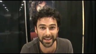 Meeting AIDAN TURNER at Boston Comic Con
