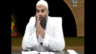 شيخ يقولها بدون خوف الارض مسطحة وليست كروية