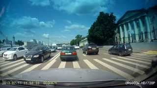 ДТП у Большого Устьинского моста в Москве