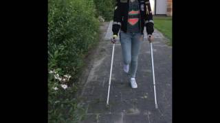 Odette op krukken / girl on crutches sock
