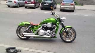 Honda VTX 1800 green custom