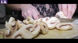 Обнаженная кухарка. Открыт конкурс!