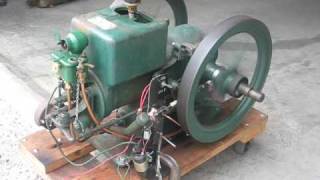 HIT & MISS GAS ENGINE McCormick-Deering Part 1 tubalcain