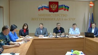 Министр внутренних дел по КЧР Казимир Боташев провел встречу с лидерами общественных организаций