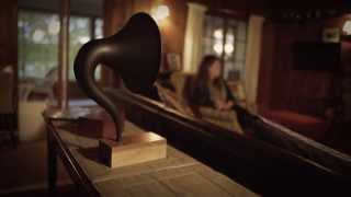 Gramovox™ Bluetooth Gramophone