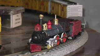 N Scale 4-4-0 Model Steam Locomotive Pulling Freight Train Cars Union Pacific Bachmann UP