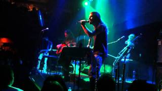 Kωσταντής Πιστιόλης - Πες Μας Χάρε (Live με Γ. Χαρούλη) @ΣτΝ