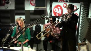 The Asteroids Galaxy Tour - Iggy Pop Cover - Session Acoustique OÜI FM