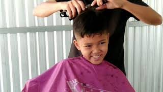 Ngọc Khmer Tra Vinh, Cắt tóc nam bình xịch.
