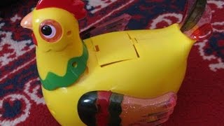 Детская игрушка обзор - Курица несет яйца (Курочка Ряба)