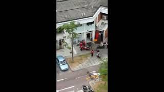 Malay Delivery Man Fight Malay Delivery Woman