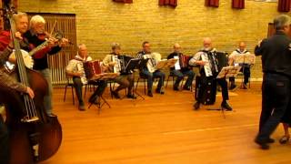 "Rasmus Skævben" polka med VHK - Danish folkdancemusic