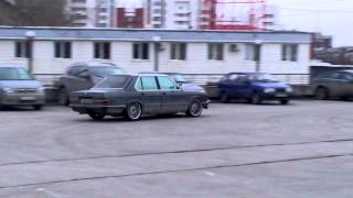 BMW e28 r18