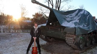 "Ухожу на войну". Сергей Елгазин поёт свою песню.