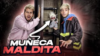 ENCERRAMOS A LA MUÑECA MALDITA EN LA HABITACIÓN BENDITA - Yolo Aventuras