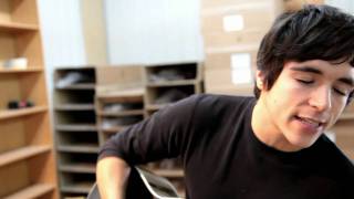 New Boucher Guitar (Video: Canon 5D Mark II. Editing: Pinnacle Studio HD 14)