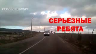 Дагестан. Хунзах. Водопад Тобот. Серьезные ребята.