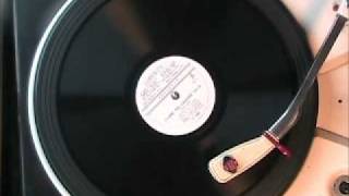 Vintage French Music - J'AIME TES GRANDS YEUX by Lys Gauty