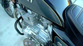 1983 Suzuki GS450A Suzukimatic idling and shifting gears.