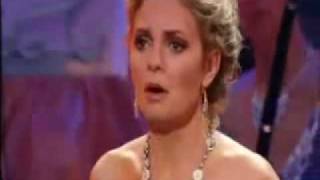 Maradona don t cry for me argentina- Madonna