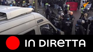Germania: proteste contro restrizioni anti-Covid a Brema