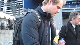 Greg Olsen signs autographs for The SI KING 2-9-20