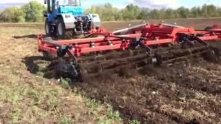 Обзор работы культиватора КС (У)- 8 с двойным катком, трактор Т-150 (Solar Fields)