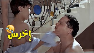 شوف لما محمد هنيدي قابل ابن اخوه عمل فيه ايه ???????? اه يا كلب