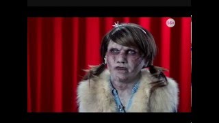Страшная любовь: Вику считают красивой куклой
