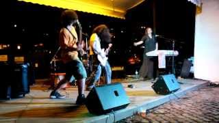 Lopatarka - Той я сака, тя го не ще (live - Велико Търново)