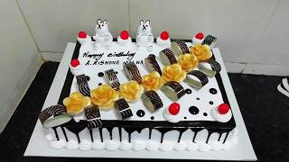 #Blueberry flavour cake and chocolate garnish model #
