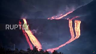 Spain: Lava continues to emerge from new fissure at La Palma volcano