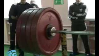 Силачи в колонии mp4