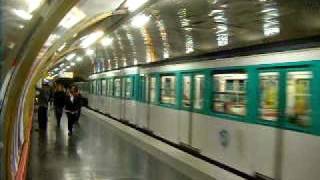 Métro:Croisement matériel MF.67:ligne 12.