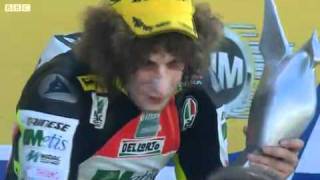 Marco Simoncelli dies after MotoGP crash in Sepang