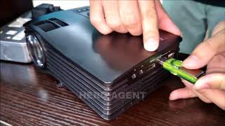 PROJECTOR UC36+