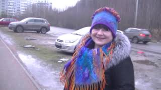 Идем с Надеждой со съемок. С нами Диночка