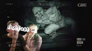 Девушка играет в outlast #1 (Нифига не страшно!)