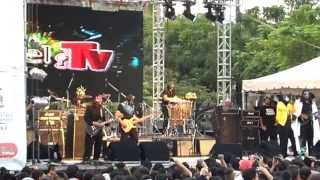 "machingon" (doctor kumbia), en el GDL joven 2013 en guadalajara!!