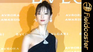 菜々緒、漆黒のドレスに美白が際立つ。「BVLGARI AVRORA AWARDS 2021」ゴールデンカーペットセレモニー #Shorts